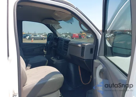 2009 Chevrolet Express G2500 Work Van from USA, damaged, VIN 1GCGG25C191127646